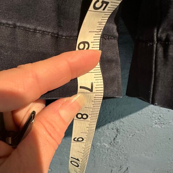 Talbots Size 4 Navy Shorts Micro Shorts Timeless Classic Capsule Wardrobe Cruise - Picture 6 of 8